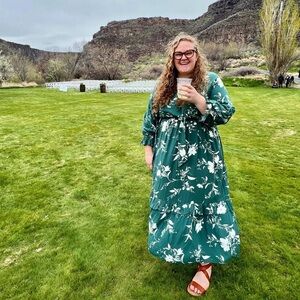 Meet your Posher, Emma